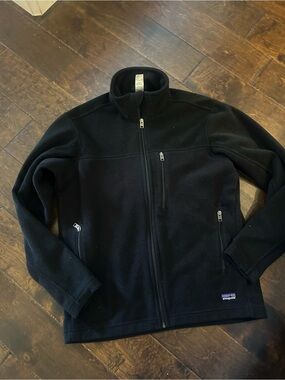 Patagonia Black Full-Zip Synchilla Fleece Jacket